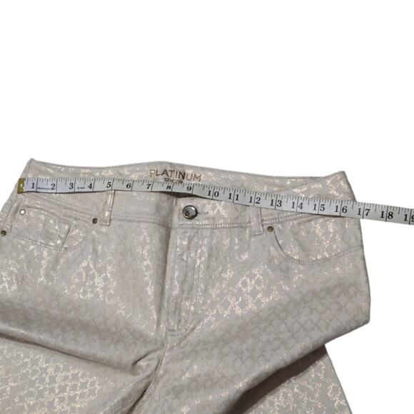 Chico's Platinum Gold Geometric Print Stretch Straight High Waist Jeans Size 6 - Picture 6 of 16